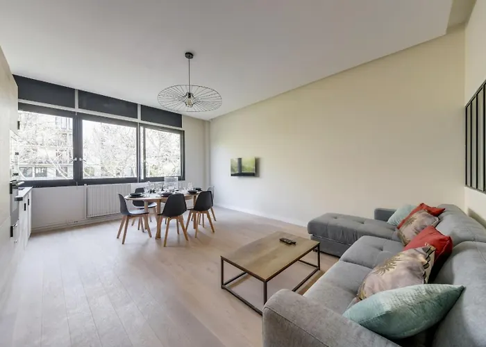 188-Suite Eight