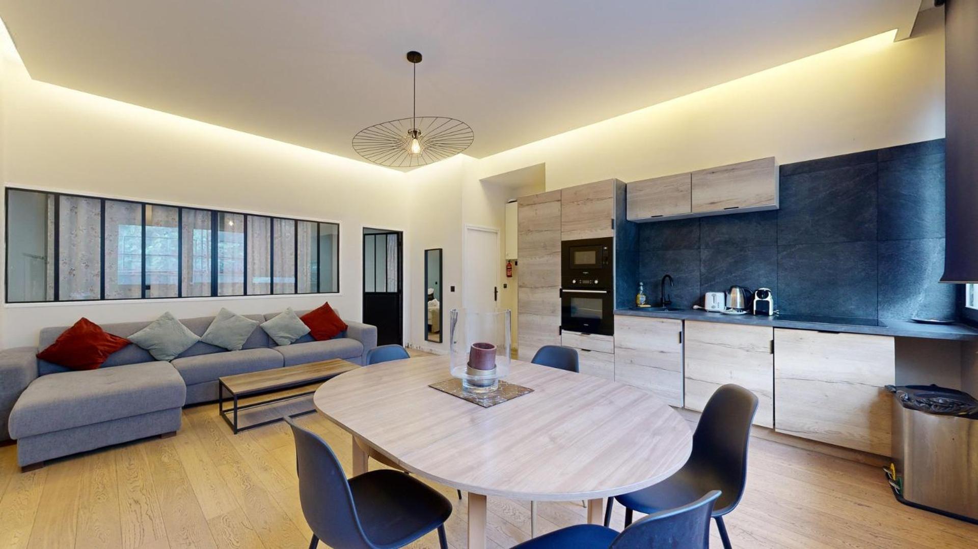 Apartment 188-suite Eight *